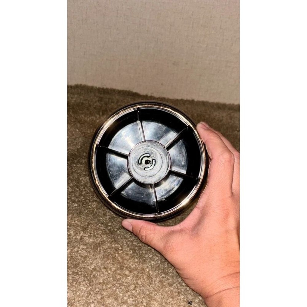 Rotating Brush Bucket - Picture 4 of 4